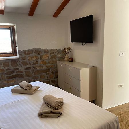Monte Cristo Wines & Rooms Kuna Pelješka Eksteriør billede